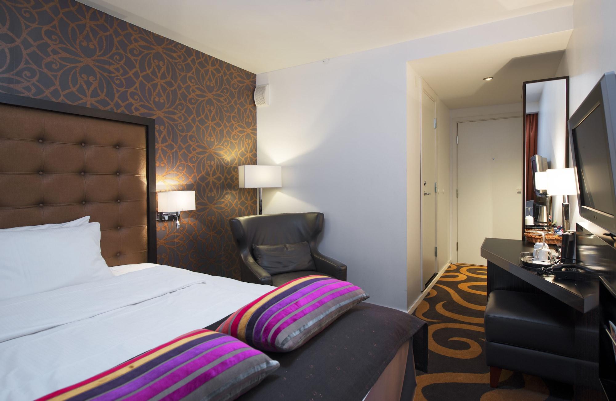 Thon Hotel Linne Осло Екстериор снимка