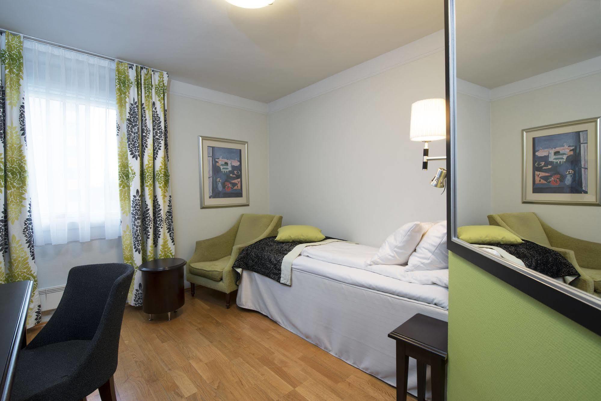 Thon Hotel Linne Осло Екстериор снимка